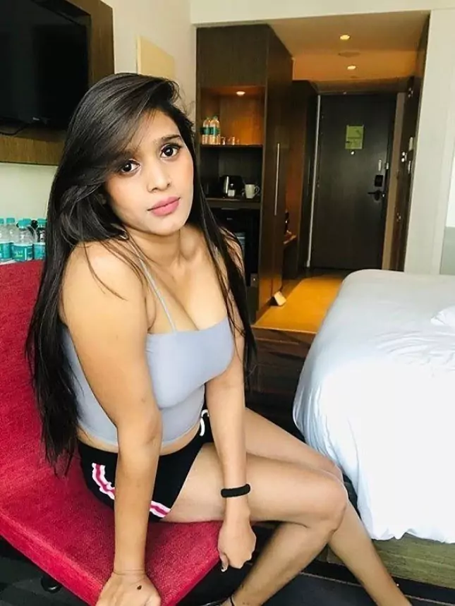 कॉल गर्ल्स सर्विस पोरवोरिम